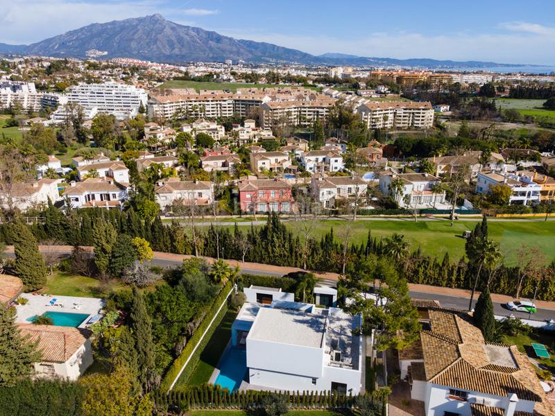 Foto 9797f3c3-558d-4378-b223-8266abf7ab22. Casa villa en venta en guadalmina baja, san pedro de alcantara en Marbella