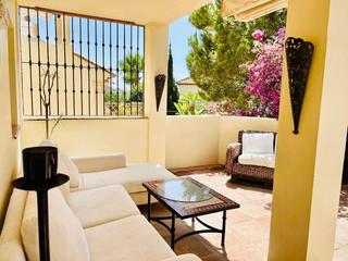 Rent Apartment in Aloha. Apartamento de 2 dormitorios en marbella