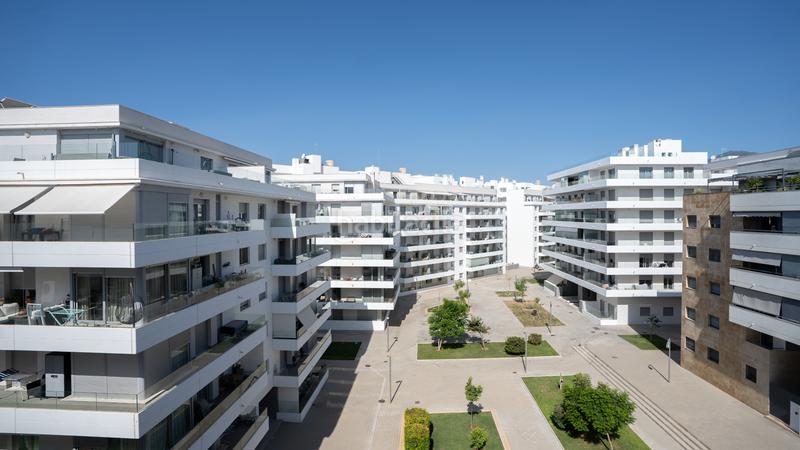 Foto c228a812-469c-4ec9-b712-286637693e5d. Location appartement avec parking piscine dans Rodeo Alto - Guadaiza - La Campana Marbella