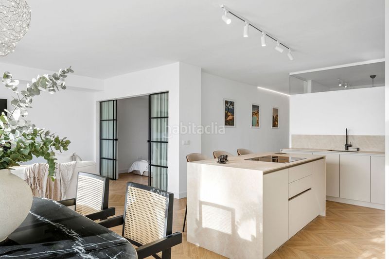 Foto aa501124-8e96-4b45-98dd-0387b8e5ac57. Apartament amb aparcament piscina a Casco Antiguo Marbella