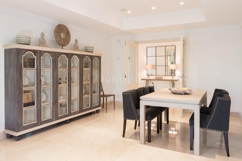 Foto ce9a2ed1-a85a-4a9a-abe8-73a7f41b0d9e. Piccolo appartamento con parcheggio piscina in Puente Romano Marbella