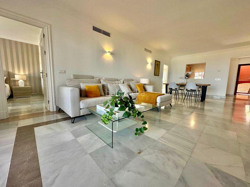 Foto 46b621b8-8de2-4ada-b500-1220f0cc7de7. Miete appartement mit heizung parking pool in La Quinta Benahavís