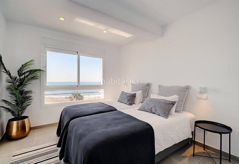 Foto b047d191-fefd-4929-aace-b5c9ced07b91. Apartamento  de lujo en primera línea de playa en estepona en Marbella