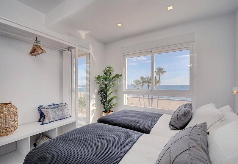 Foto e0f66989-decb-42a5-b281-cf472b048c9b. Apartamento  de lujo en primera línea de playa en estepona en Marbella