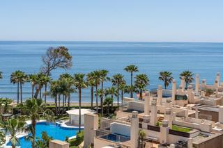 Àtic a Centro. Exclusivo ático en estepona con vistas panorámicas al mar