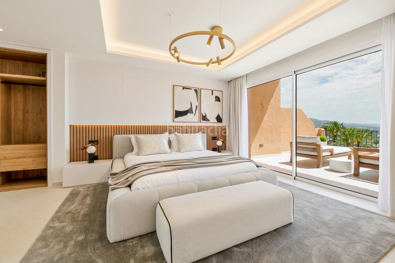 Foto a3d8a374-32ce-41bc-8f20-9075f22671ed. Attique avec parking piscine dans Casco Antiguo Marbella