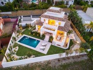 Maison à Benahavís pueblo. Lujosa villa mediterránea