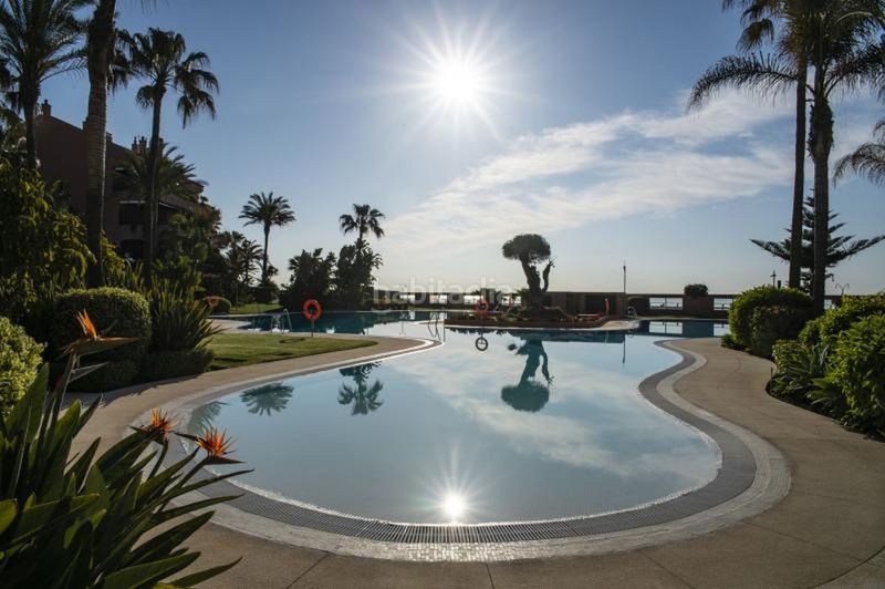 Foto 7b9dec14-f643-4337-b13b-42fb7be53737. Apartament amb aparcament piscina a Puerto Banús Marbella