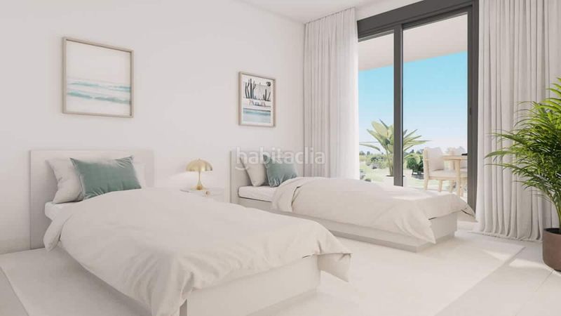 Foto 73053d2c-43be-40cf-a8a0-9d53a4f94d10. Apartament amb aparcament piscina a Centro Estepona