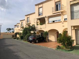Casa adossada a Casco Antiguo. Adosado en venta en marbella