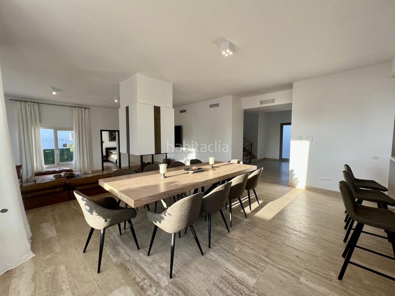 Foto 1e7a66f3-8e28-412d-bc49-cb122704760e. Alquiler casa en tubalitas 161 villa exquisita con vistas panorámicas al mar beach en Manilva