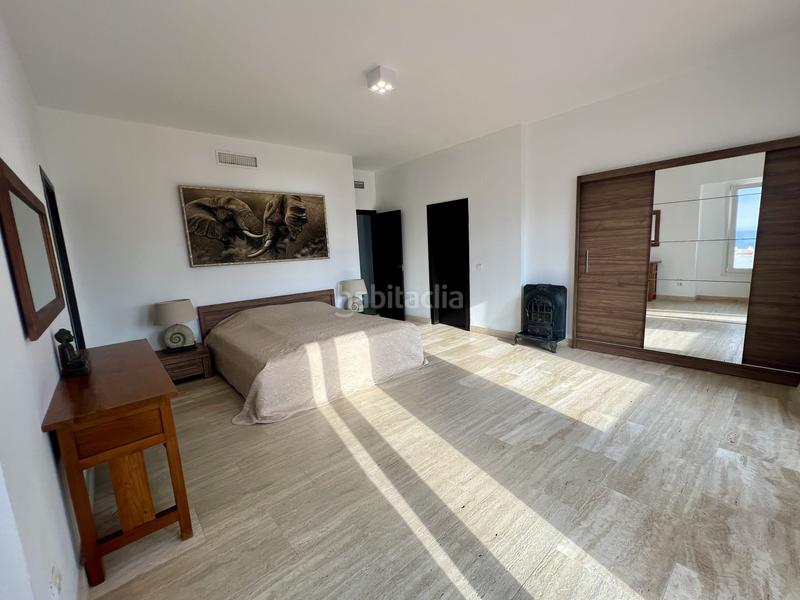 Foto a71e8776-3761-40e7-95ab-31a8419d30bf. Alquiler casa en tubalitas 161 villa exquisita con vistas panorámicas al mar beach en Manilva