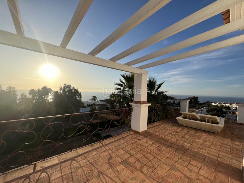 Foto b04a4d34-2746-4392-9b40-ba1a7a5d636d. Alquiler casa en tubalitas 161 villa exquisita con vistas panorámicas al mar beach en Manilva
