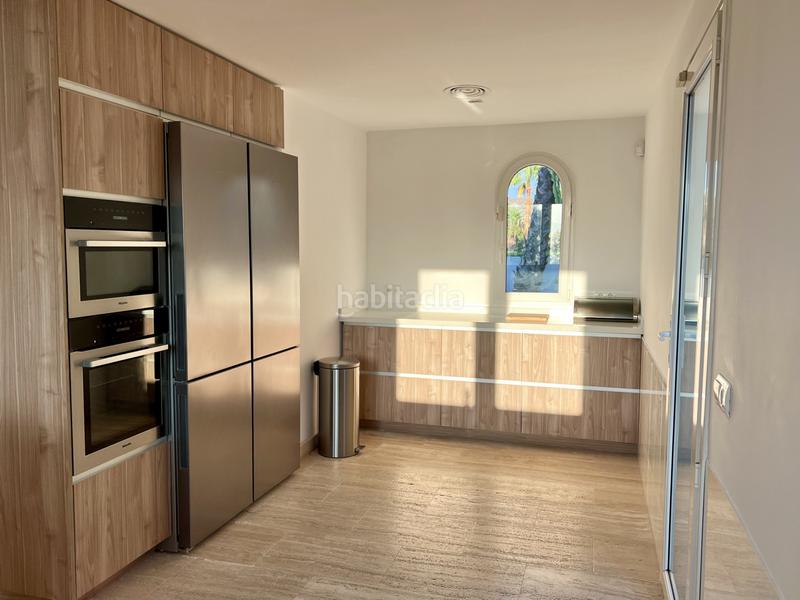 Foto bbc3d2a4-401e-49b5-affd-a883a5498eb6. Alquiler casa en tubalitas 161 villa exquisita con vistas panorámicas al mar beach en Manilva