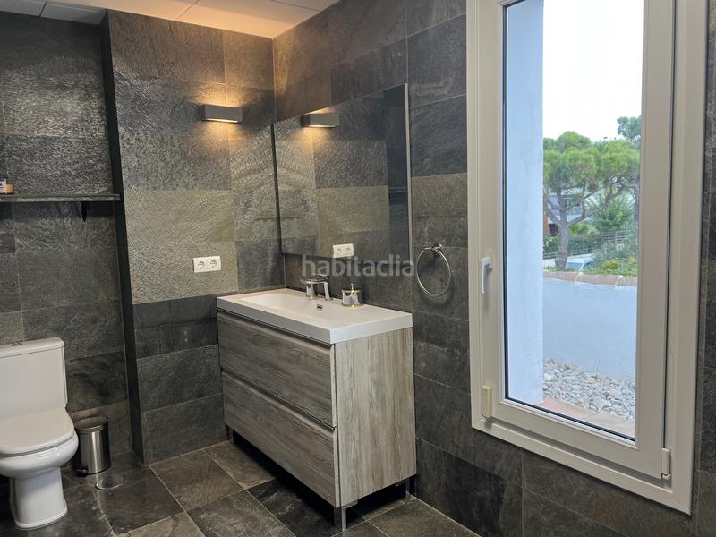 Foto f041c611-0775-4565-af7a-78c36fee7052. Alquiler casa en tubalitas 161 villa exquisita con vistas panorámicas al mar beach en Manilva