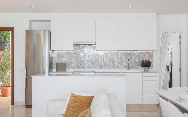 Foto ac9c22a3-fc02-4c90-8ee2-f97b857fb2bc. Apartment with parking pool in Casco Antiguo Marbella