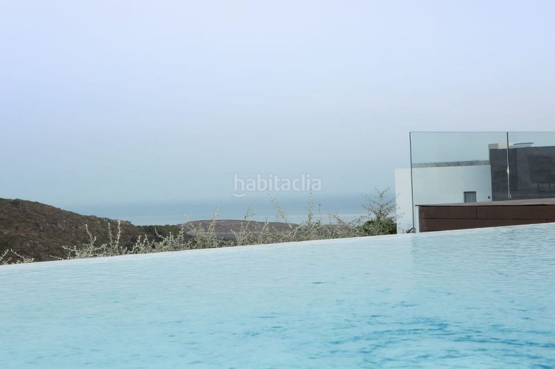 Foto e7235f44-4e34-4f18-8570-777f1c17cfd6. Casa amb aparcament piscina a Casco Antiguo Marbella
