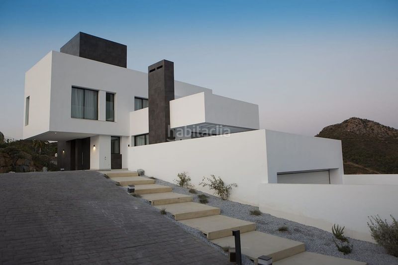 Foto fe25e411-3c1c-4a76-b8b3-3d9ca9d83096. Casa amb aparcament piscina a Casco Antiguo Marbella