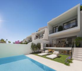 Maison à Centro. Exquisita villa de lujo en estepona un refugio de luz y eleganci