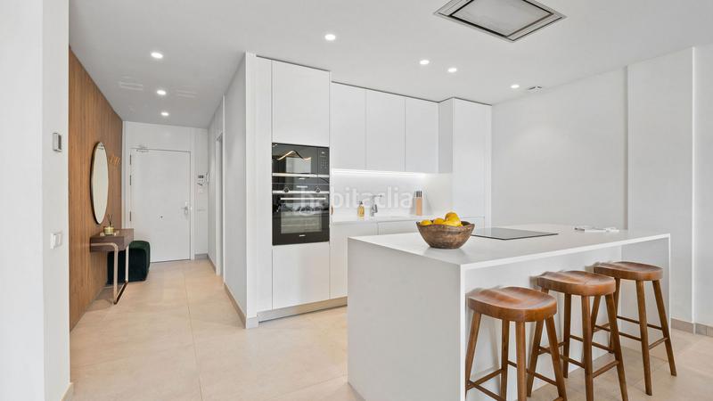 Foto e8ffe71d-34d1-45aa-82d9-c60810266b69. Apartamento elegante estilo de vida costero en el tranquilo refugio en Marbella