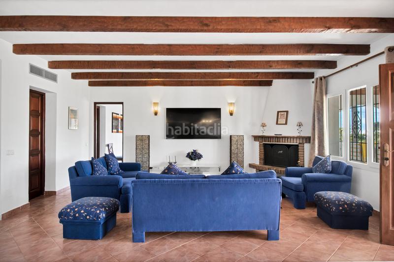 Foto 229383b6-0032-4ca3-b34c-8f2b04d383db. Maison avec chauffage parking piscine dans San Pedro de Alcántara Pueblo Marbella