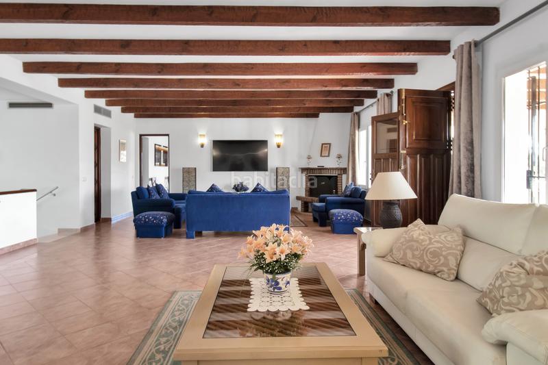 Foto 4ac43884-c291-411e-a300-58d45e0deda0. Maison avec chauffage parking piscine dans San Pedro de Alcántara Pueblo Marbella