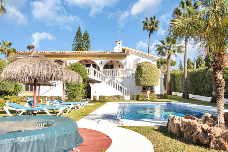 Foto 7f5a5e46-5009-4d4d-8caa-774549b1a674. Maison avec chauffage parking piscine dans San Pedro de Alcántara Pueblo Marbella