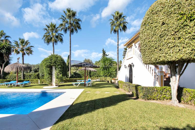Foto cbaa8810-947f-4647-a403-ef67e8206441. Maison avec chauffage parking piscine dans San Pedro de Alcántara Pueblo Marbella