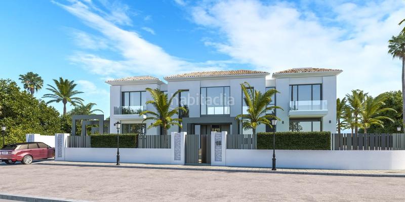 Foto 263c8de3-ff84-4e23-9b46-cae5b7daa1e8. Casa villa en venta en Centro Estepona