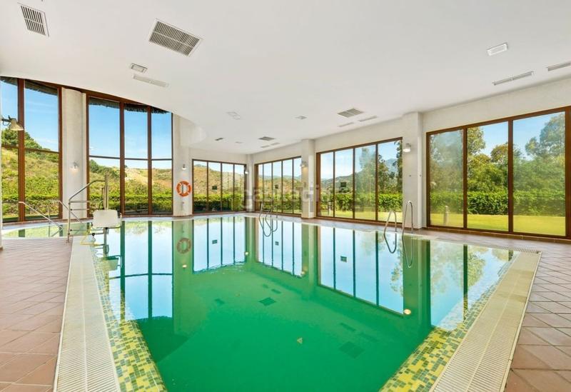 Foto 8ff7f444-9057-4393-b58c-65f79d8cda25. Appartement avec chauffage parking piscine dans La Alquería Benahavís