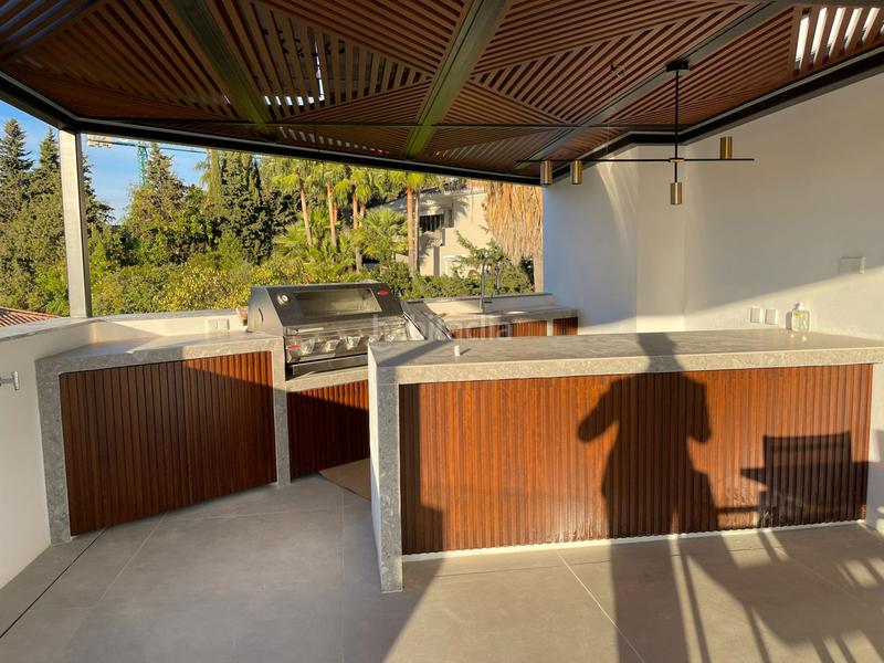 Foto 20d39ef9-1638-46ae-b4c3-13f6b380a9ec. Location maison dans ramon j sender-la campana 5 dans Marbella