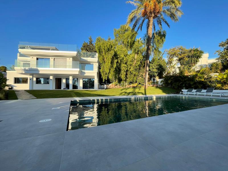 Foto 28100d26-6947-4fae-89fd-803d08452d5e. Miete haus in ramon j sender-la campana 5 in Las Brisas Marbella