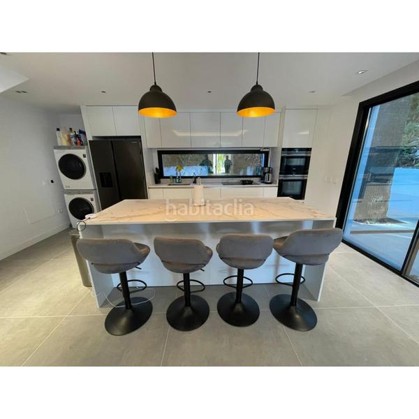 Foto c4434ed5-9b54-4bd5-b81c-1c16b6093cef. Miete haus in ramon j sender-la campana 5 in Las Brisas Marbella