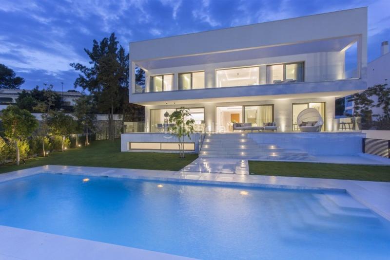 Foto 8fed5bb1-2cae-4af0-94fa-daa47d42a695. Casa villa en venta en Casco Antiguo Marbella