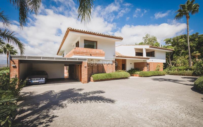 Foto b6be9764-c373-4aff-bffc-f9881b19b7f8. Casa con riscaldamento parcheggio piscina in Casco Antiguo Marbella