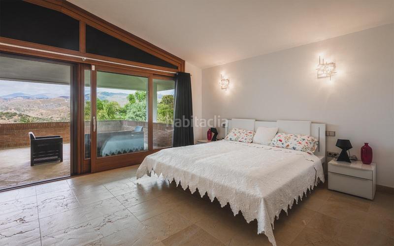 Foto bd065204-e36d-4ad9-8f06-4ee4303bb7c8. Casa con riscaldamento parcheggio piscina in Casco Antiguo Marbella