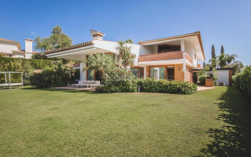 Foto ea032d6c-823a-4822-a8a2-b738511b75d5. Casa con riscaldamento parcheggio piscina in Casco Antiguo Marbella