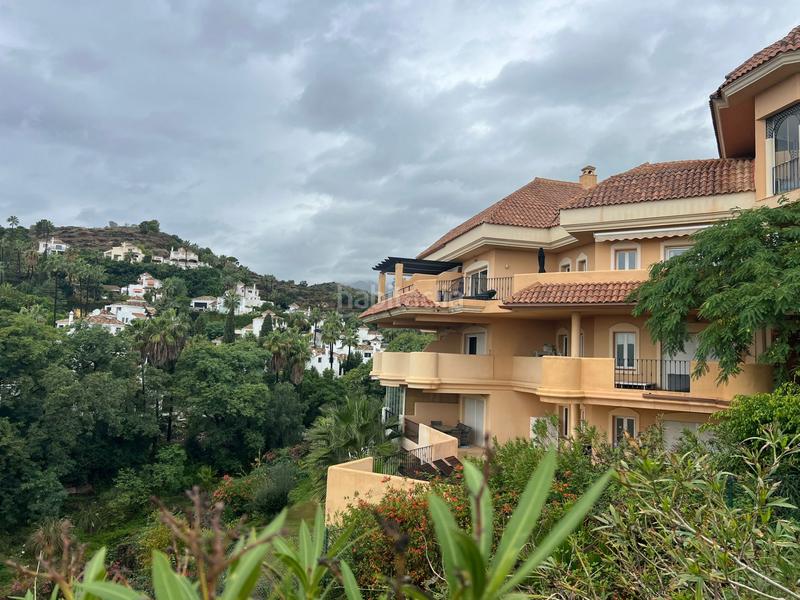 Foto 3bf8eab2-d70c-4329-ba2c-8572b17d0e33. Rent apartment with heating pool in Los Naranjos Marbella