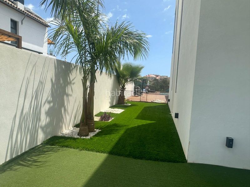 Foto adfb07e7-fc24-4c39-9b25-a1c1d6ce62df. Alquiler casa villa de lujo de 5 dormitorios con piscina privada y vistas impresionantes en benalmadena en Benalmádena