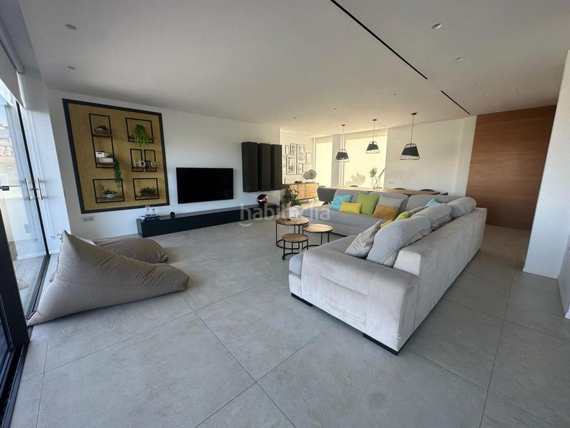 Foto 359e7e82-1623-4e3e-8c6f-3df64b172a32. Lloguer casa amb calefacció aparcament piscina a Benalmádena