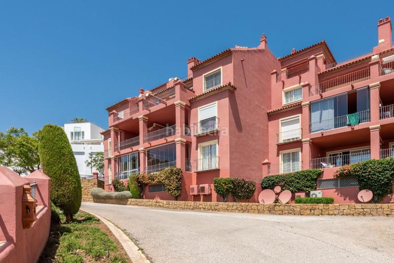 Foto 849e92fd-e0cb-4992-a568-c33c7eafb5cf. Lloguer apartament amb calefacció aparcament piscina a Benahavís