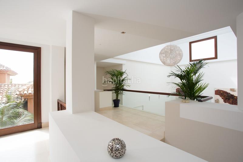 Foto 23bb51d3-2264-48b0-8d38-9450e60359d7. Location maison avec chauffage parking piscine dans Marbella