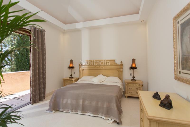 Foto dd54a4f5-a65f-4747-986f-b1a968beee49. Miete haus mit heizung parking pool in Sierra Blanca Marbella