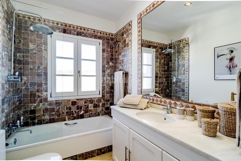 Foto 1d94ccb2-c9ef-48fa-a470-39bd796cdb69. Affitto casa con riscaldamento parcheggio piscina in Benahavís