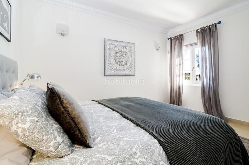 Foto 9d021a39-2b90-4be7-b66c-9098af1e5a61. Rent house with heating parking pool in los arqueros - puerto del almendro Benahavís