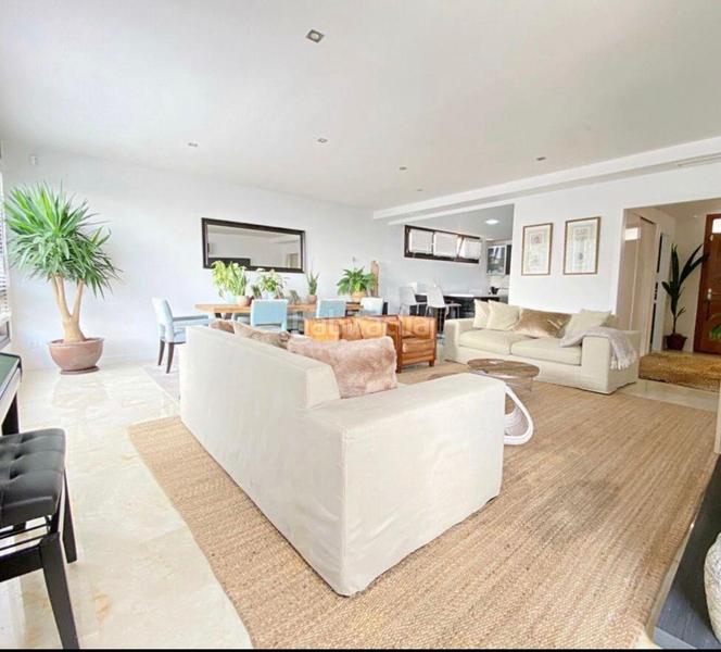 Foto 18001c0a-6922-4caf-973e-ad38793bd7e5. Lloguer apartament amb calefacció aparcament piscina a Marbella