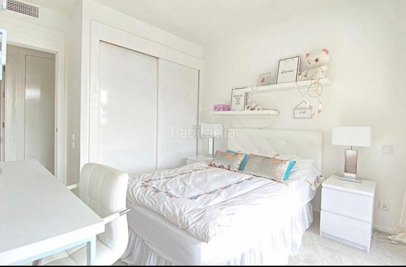 Foto b3f08a3e-8cc2-4b3a-8ef6-6f2af014bd77. Lloguer apartament amb calefacció aparcament piscina a Marbella