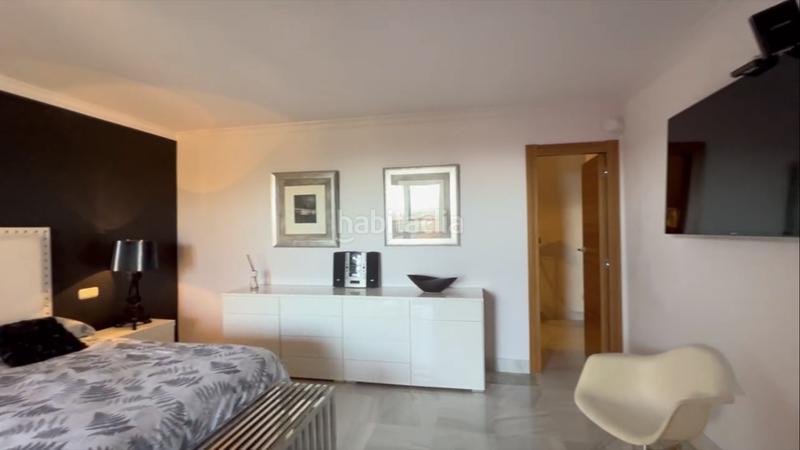 Foto 22e1b216-f7e1-4389-9298-947042507de7. Ático  dúplex espacioso con vistas panorámicas al mar y al campo de golf en Benahavís