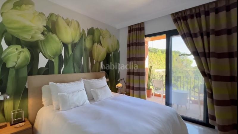 Foto faf367a2-5638-4402-8b8b-b2c9c99700ef. Ático  dúplex espacioso con vistas panorámicas al mar y al campo de golf en Benahavís
