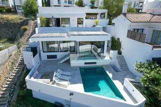 Casa a La Alquería. Villa elegante con vistas panorámicas en la costa del sol